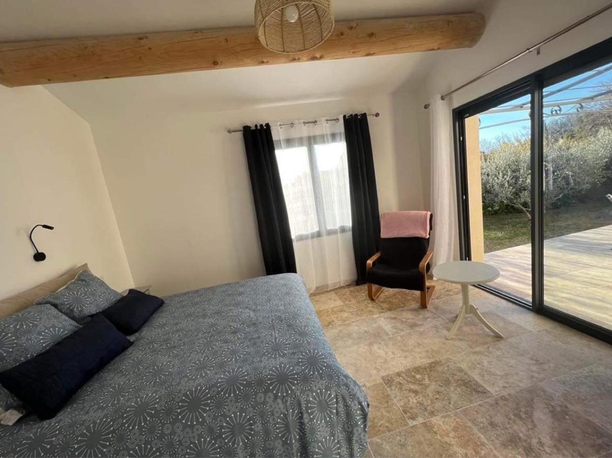 Appartement Calme Et Lumineux Paradou Luaran gambar